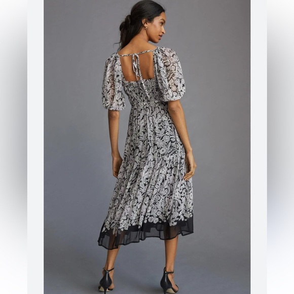 By Anthropologie Square neck Smocked Midi Dress Blank Pink Floral Chiffon XS - Picture 2 of 14